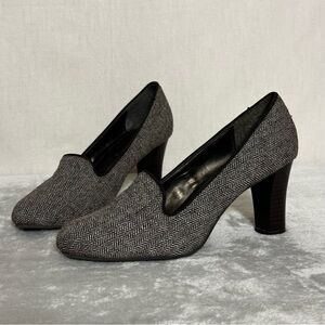 Liz Claiborne Joanne Herringbone Tweed Round Toe Pumps Sz 7 Heels 2.75"